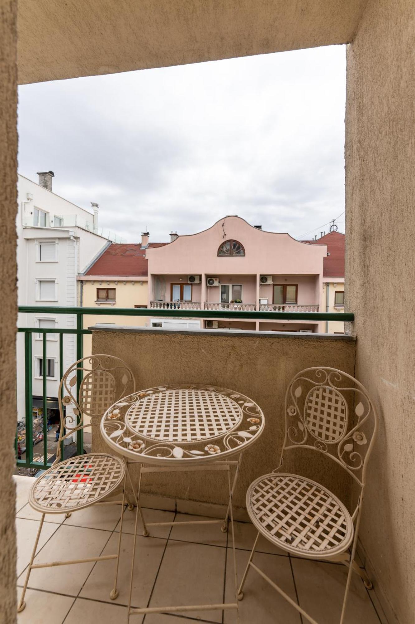 Apartamento White House Ns Novi Sad Exterior foto